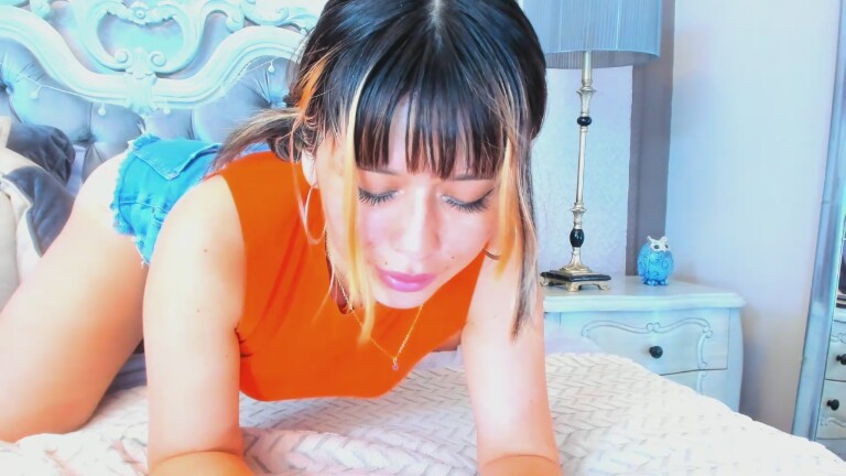 SiaSavach's Streamate show and profile