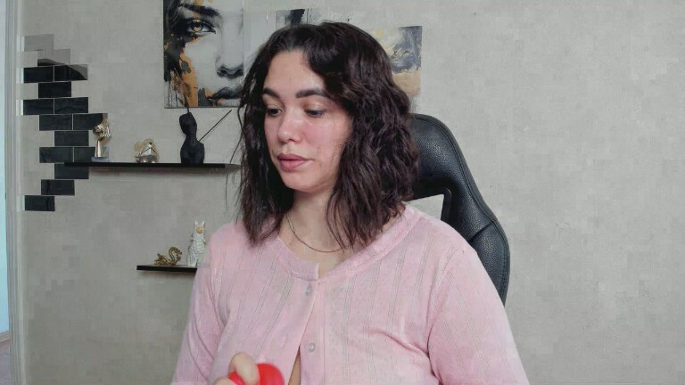 GlamNova's Streamate show and profile