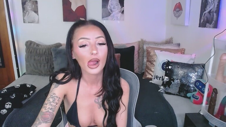 MarilynJenelle's Streamate show and profile