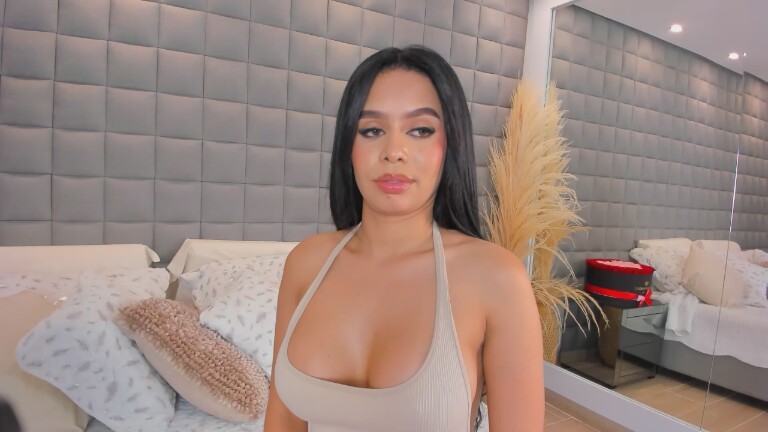 PaolaFalkon's Streamate show and profile