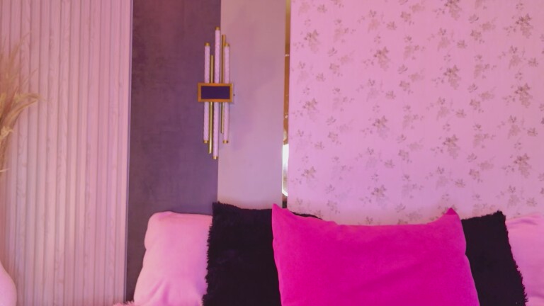 DoollyRosee's Streamate show and profile