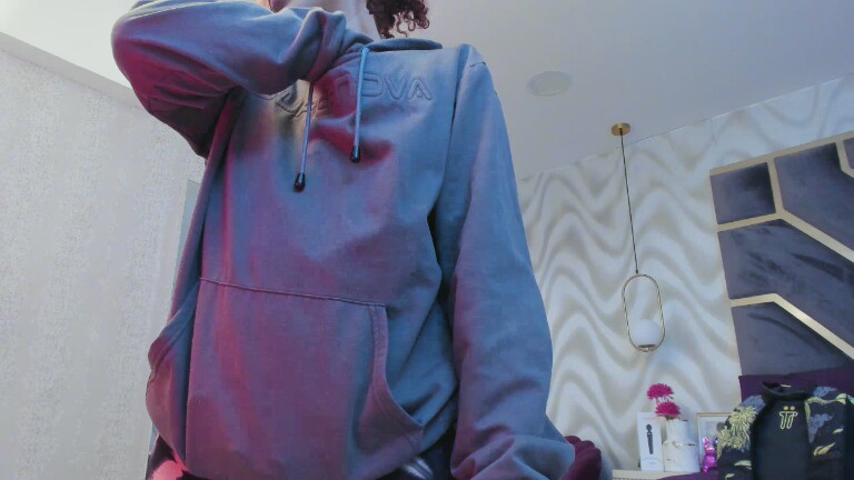 HollyJhonson's Streamate show and profile