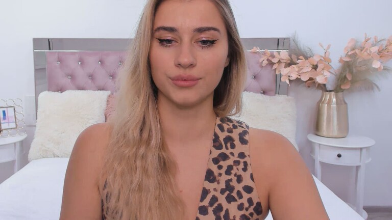 AlisAnne's Streamate show and profile