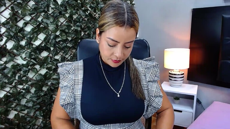 Laureen_Steele's Streamate show and profile