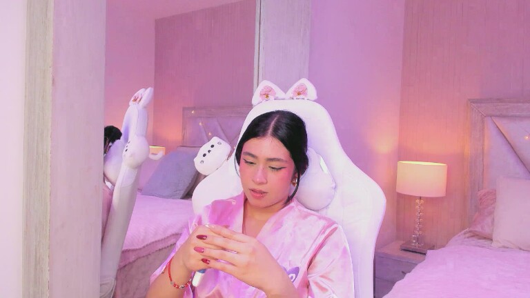 SophiaColinns's Streamate show and profile