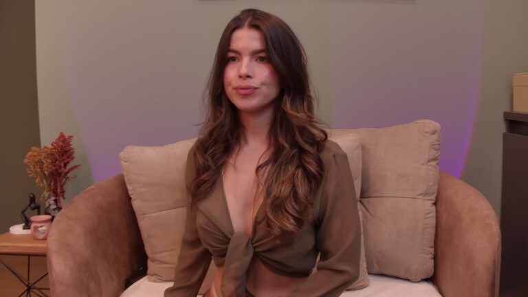 AliceLujan's Streamate show and profile