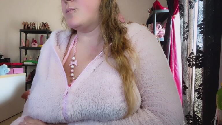 GoddessKisica's Streamate show and profile