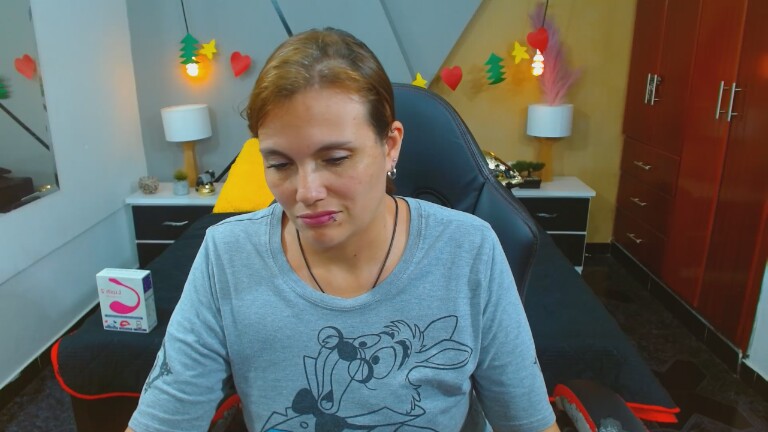 ConieMoss's Streamate show and profile