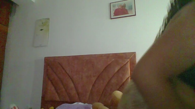 Lauradani's Streamate show and profile