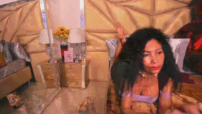 KarenDuval's Streamate show and profile