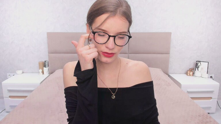 MYasmina's Streamate show and profile