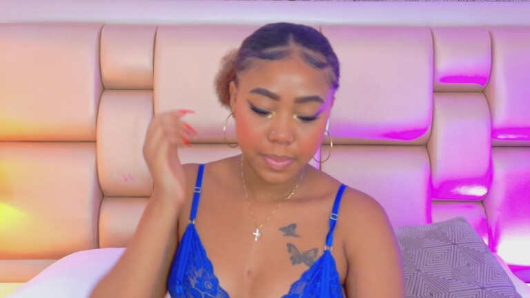 AngelaRobert's Streamate show and profile