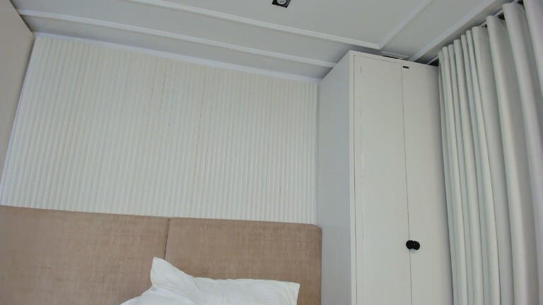 ValeriaYoung's Streamate show and profile