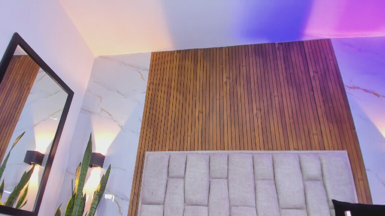 Ammbarfox's Streamate show and profile