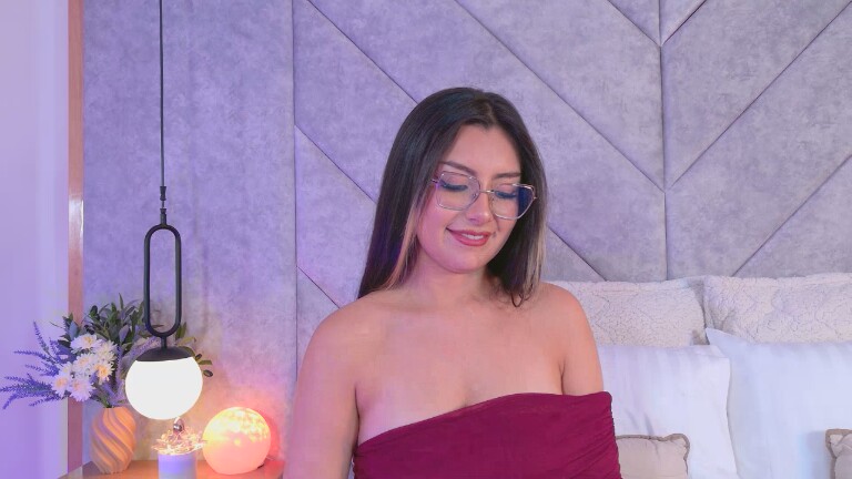 IsaRose's Streamate show and profile