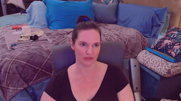 Nina's Streamate show and profile