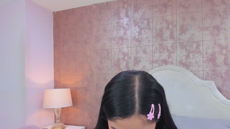 KhloeWonders's Streamate show and profile