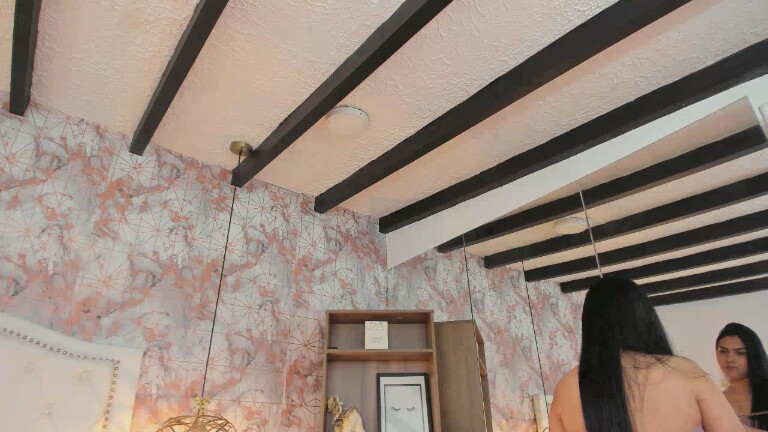 SaharaLyn's Streamate show and profile