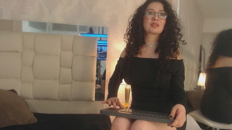 SamanthaAntolin's Streamate show and profile