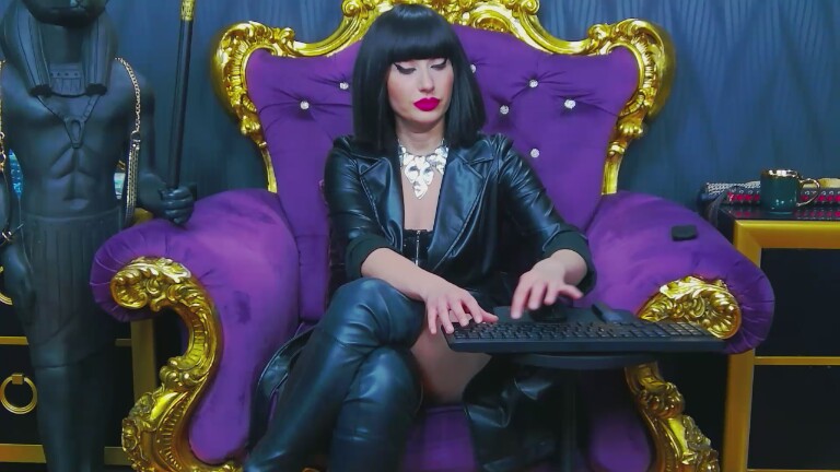 LaraMaeve's Streamate show and profile