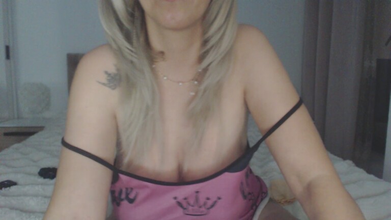 yanna_kentt's Streamate show and profile
