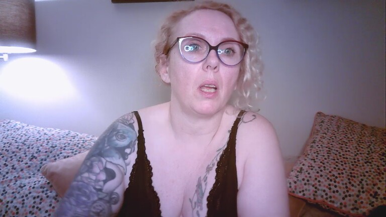 OrlaFox's Streamate show and profile