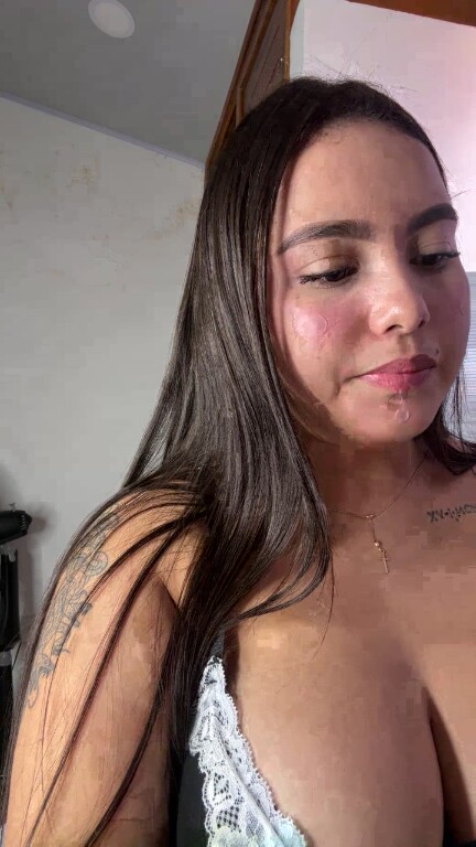 Evelin_Lombardi's Streamate show and profile