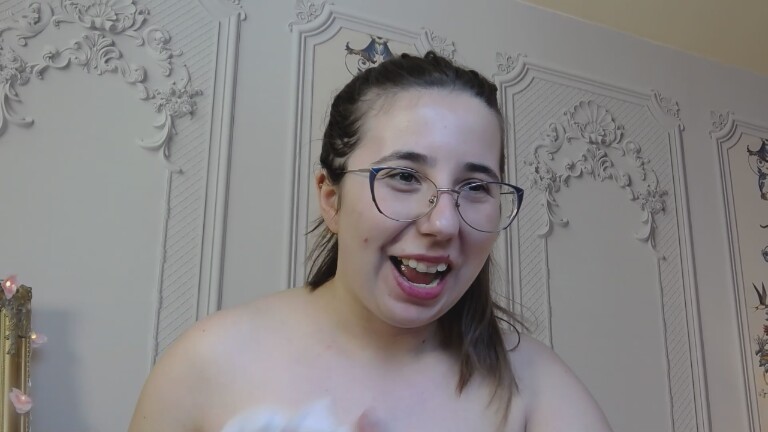 HAZELs's Streamate show and profile