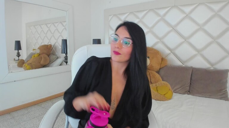 mia_sweetie's Streamate show and profile