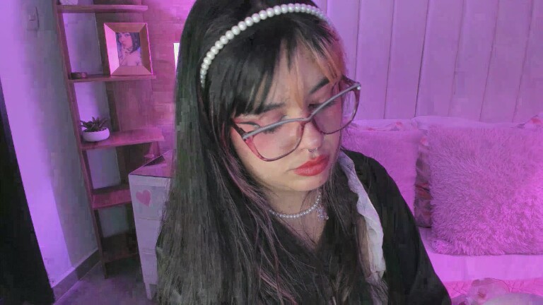 MaddieWaves's Streamate show and profile