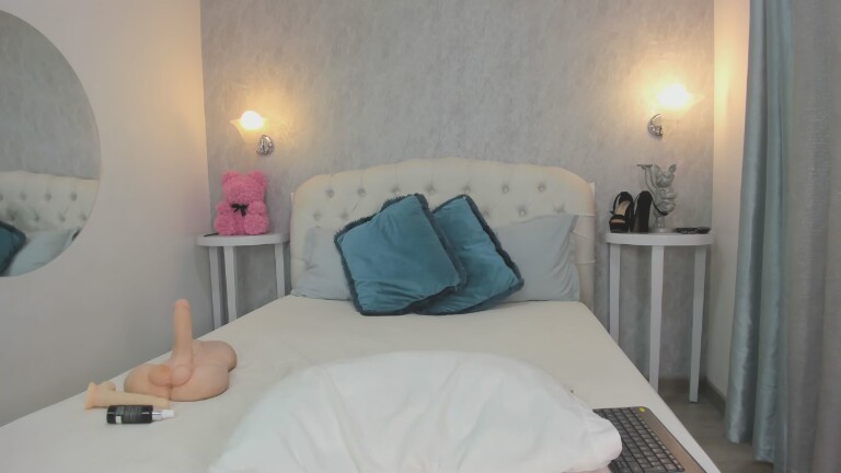 EmmilyMartinez's Streamate show and profile