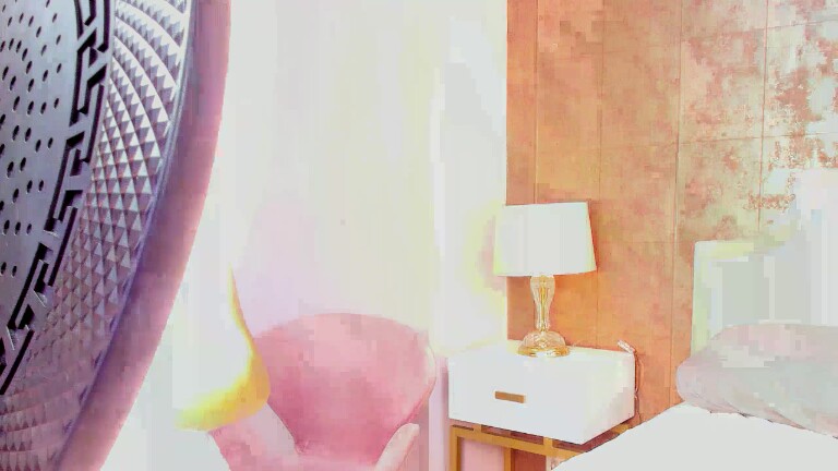 KhloeWonders's Streamate show and profile