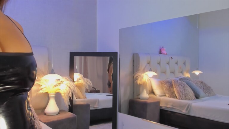 EmmaPrinncess's Streamate show and profile