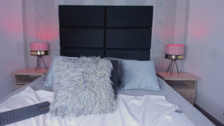 MimiSpark's Streamate show and profile