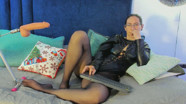 AndromedaGeek's Streamate show and profile