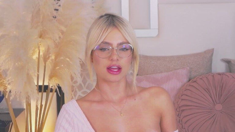 JohanaMiller's Streamate show and profile