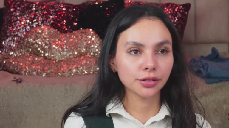 GIABONNETT's Streamate show and profile