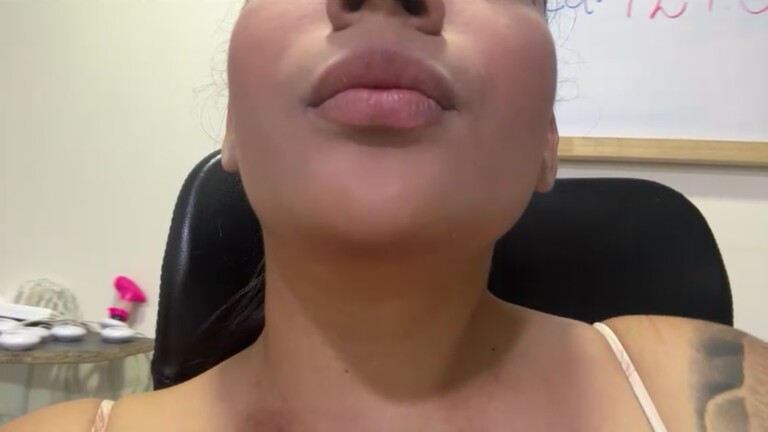 LaylaKlein's Streamate show and profile