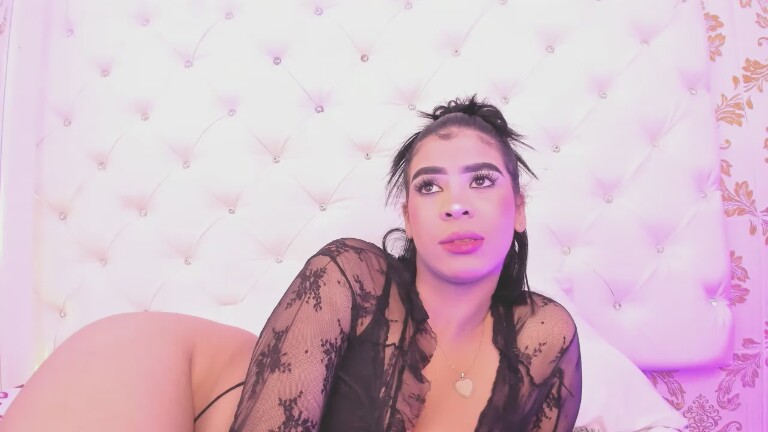 EMA_LAMBERT's Streamate show and profile