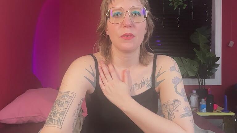 xoxoaliaquinn's Streamate show and profile