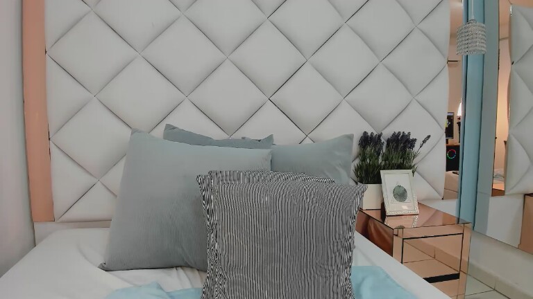 dulcelyra's Streamate show and profile