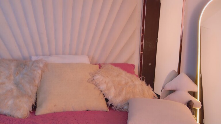 GingerPiiaf's Streamate show and profile