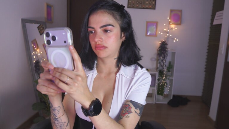 AlissonnovaXX's Streamate show and profile