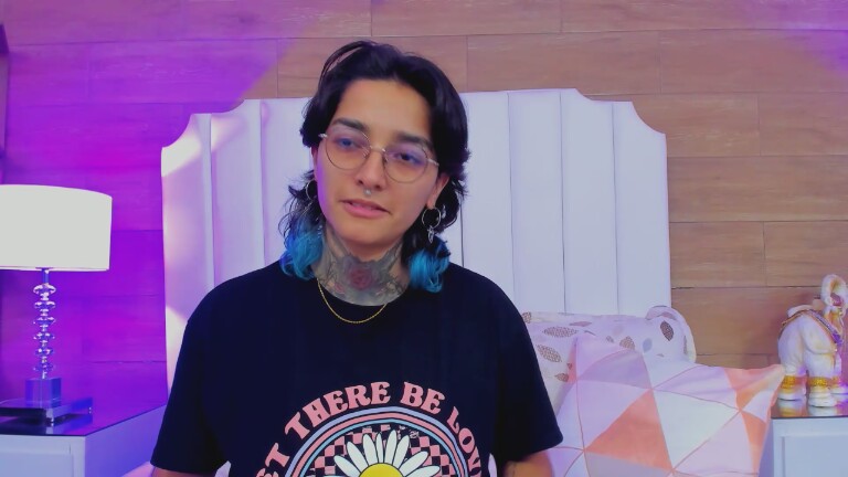 AmyRavens's Streamate show and profile