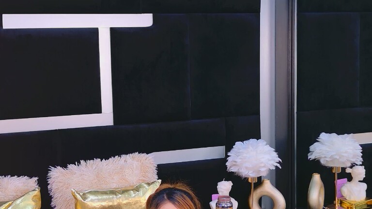 AlanaFerrara's Streamate show and profile