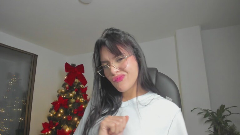 Piercingeyees's Streamate show and profile