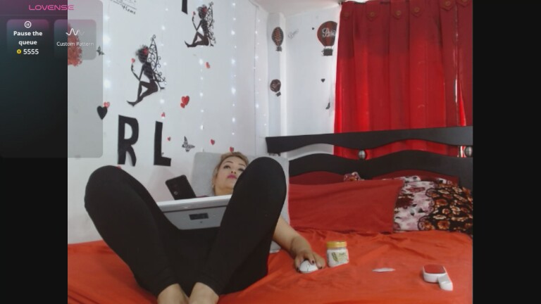 Caro_Williams's Streamate show and profile