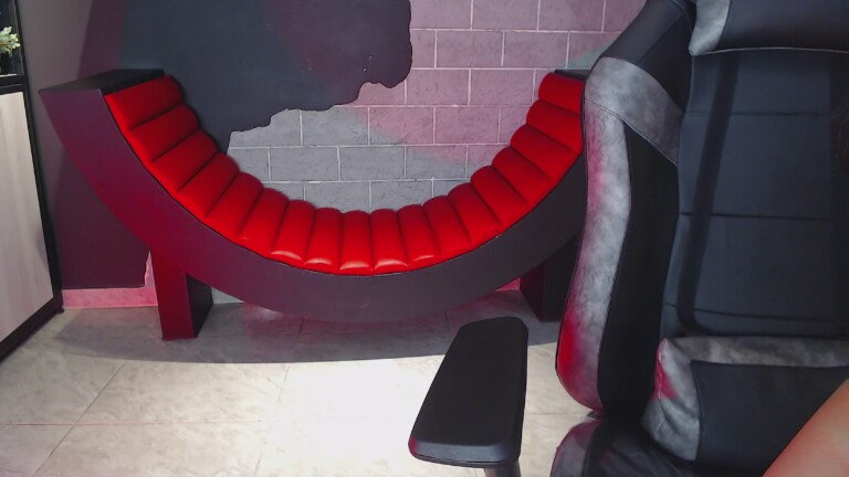 TinyMini's Streamate show and profile