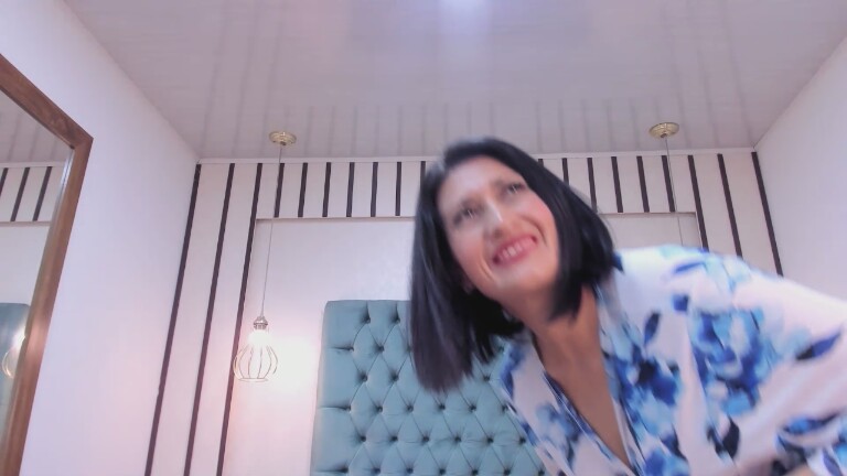 IvanaRusso's Streamate show and profile