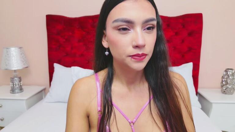 NoemiFerrer's Streamate show and profile